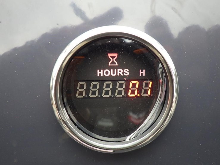 2026-tpm-t460-skid-steer-tracked-loader-image-13