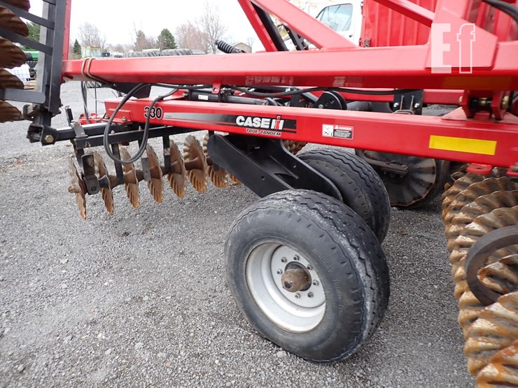 case-ih-330-image-12