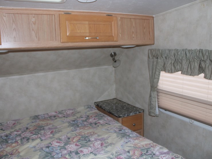 #3000-•-2007-palomino-ultra-lite-thoroughbred-f830re-30ft-camper-trailer-image-29