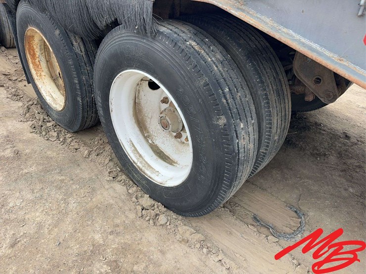 utility-24'-x-96"-image-30