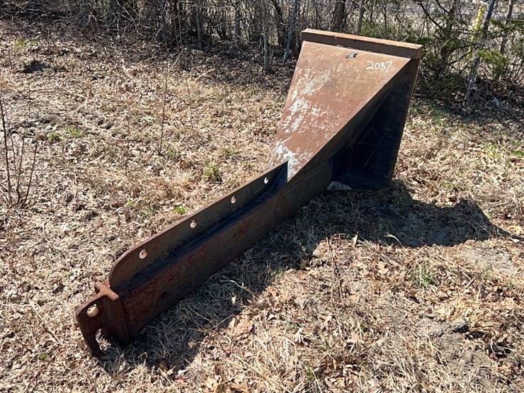 caterpillar-it24-image-1