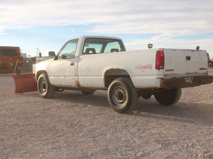 #3038-•-1992-gmc-seirra-single-cab-pickup-image-8