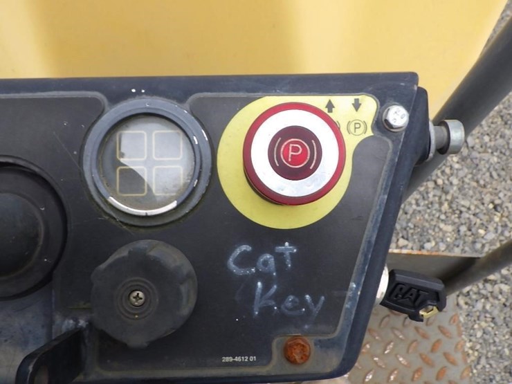 2010-wacker-neuson-rd27-120-image-22