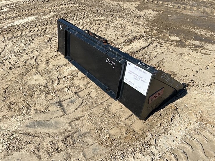 caterpillar-226-image-2