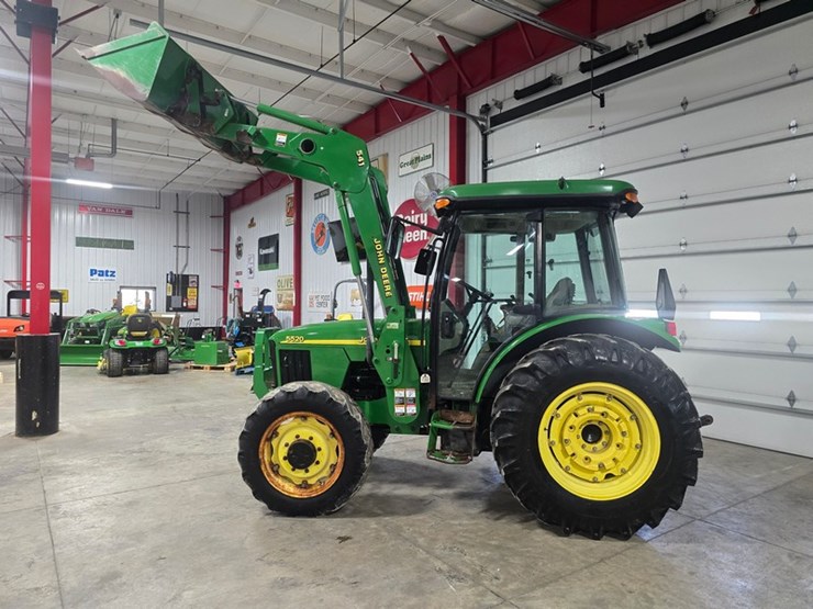 john-deere-5520-image-14
