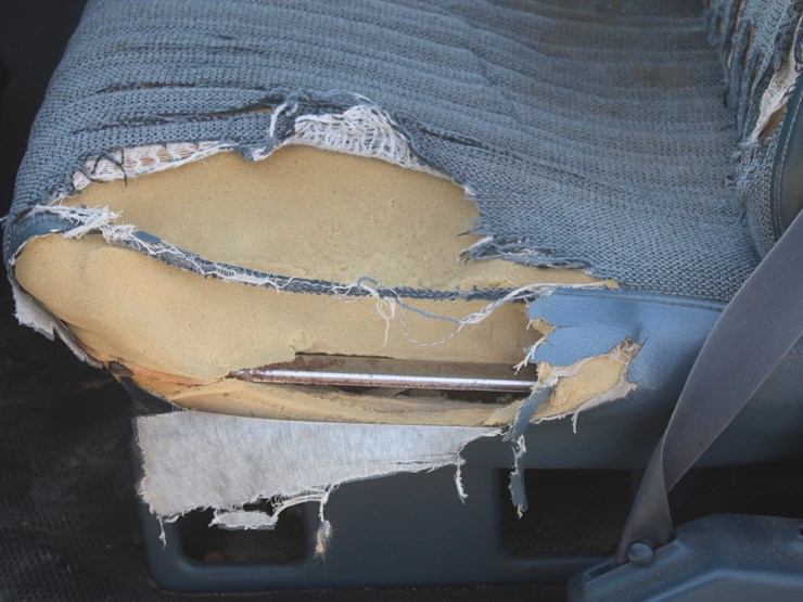 #3038-•-1992-gmc-seirra-single-cab-pickup-image-49