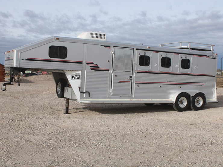 #3020-•-1995-soft-touch-horse-trailer-with-living-quarters-image-11