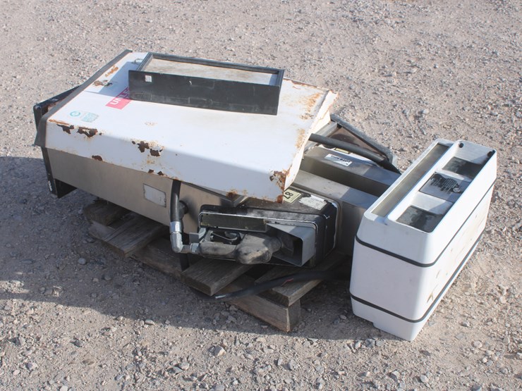 #3018-•-antique-fuel-pump-image-3