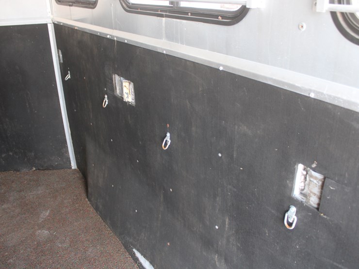 #3020-•-1995-soft-touch-horse-trailer-with-living-quarters-image-51