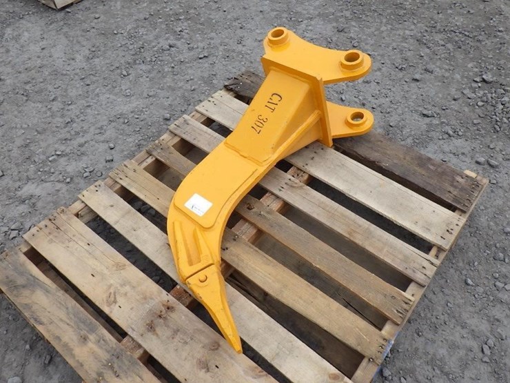 caterpillar-307-image-3