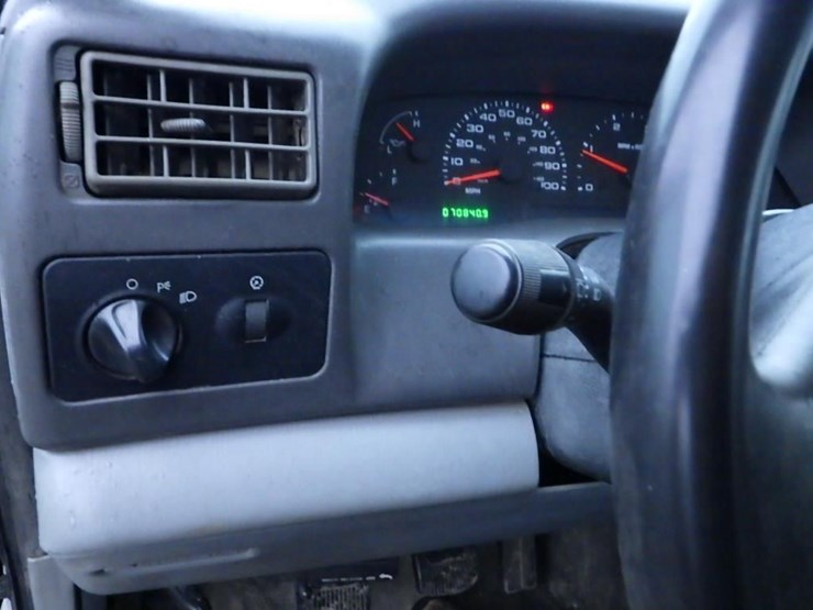 2004-ford-f450-image-25