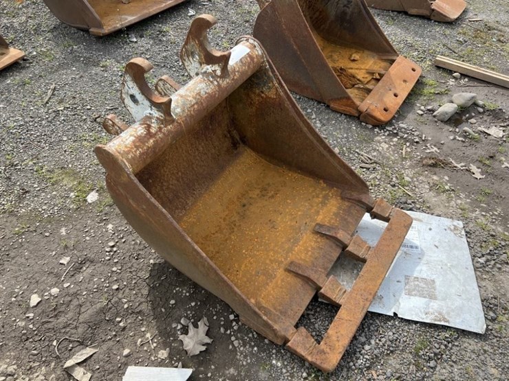 john-deere-24-image-2