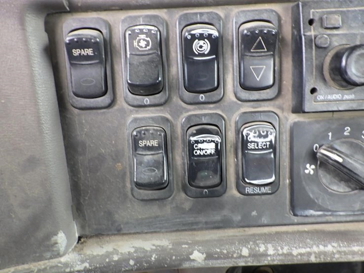 2006-peterbilt-357-image-59