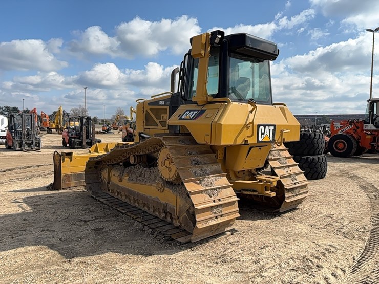 caterpillar-d6n-lgp-image-4