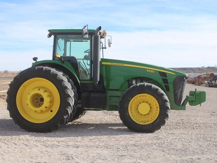 2009-john-deere-8330-image-9