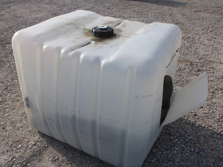 #3012-•-chemical-tote-full-of-assorted-hoses-image-4