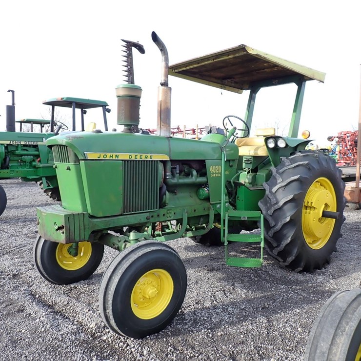 JOHN DEERE 4020