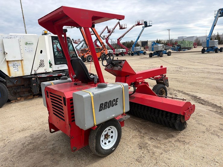 2016-broce-bw260-image-3