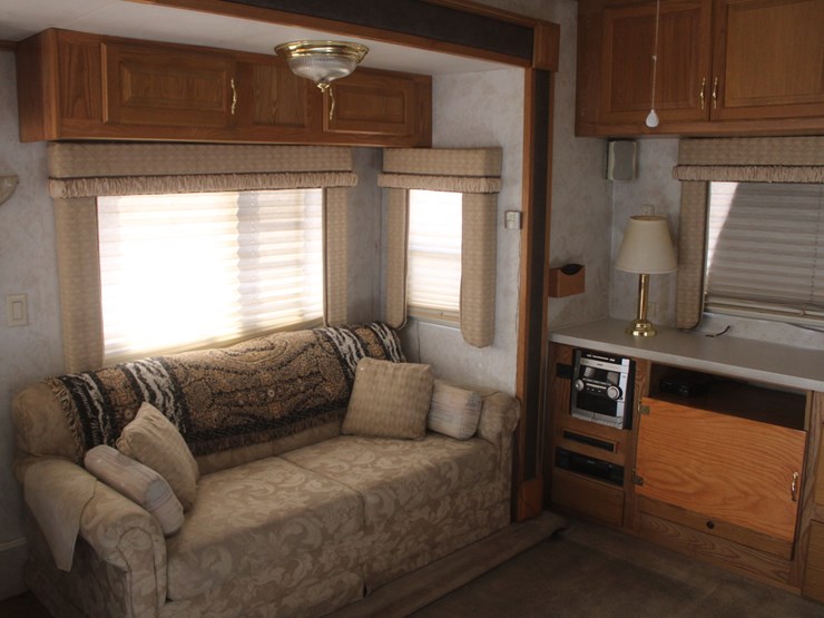 #3041-•-2002-king-of-the-road-royalite-34ft-camper-trailer-image-28