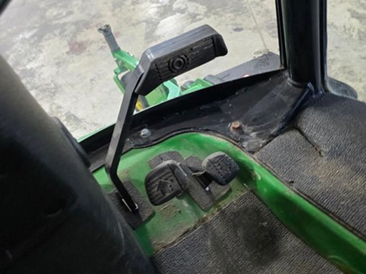 2015-john-deere-1575-image-32