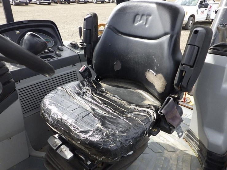 2014-caterpillar-430f-it-image-38