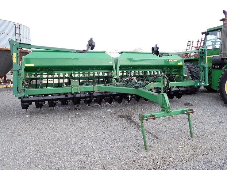 john-deere-1560-image-2