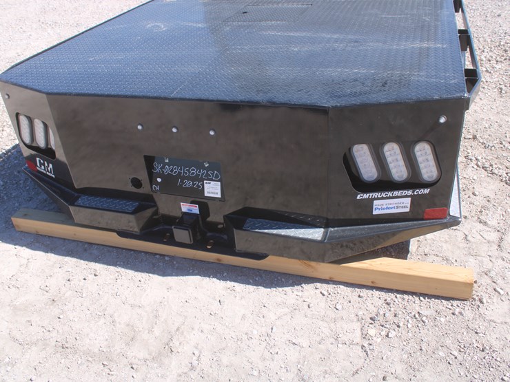 #3009-•-cm-skirted-flatbed-with-4-toolboxes-image-13