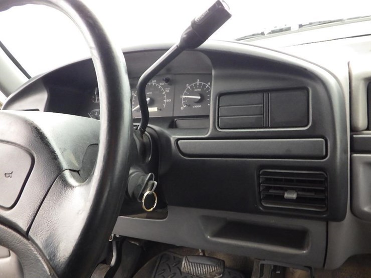 1997-ford-f250-image-27