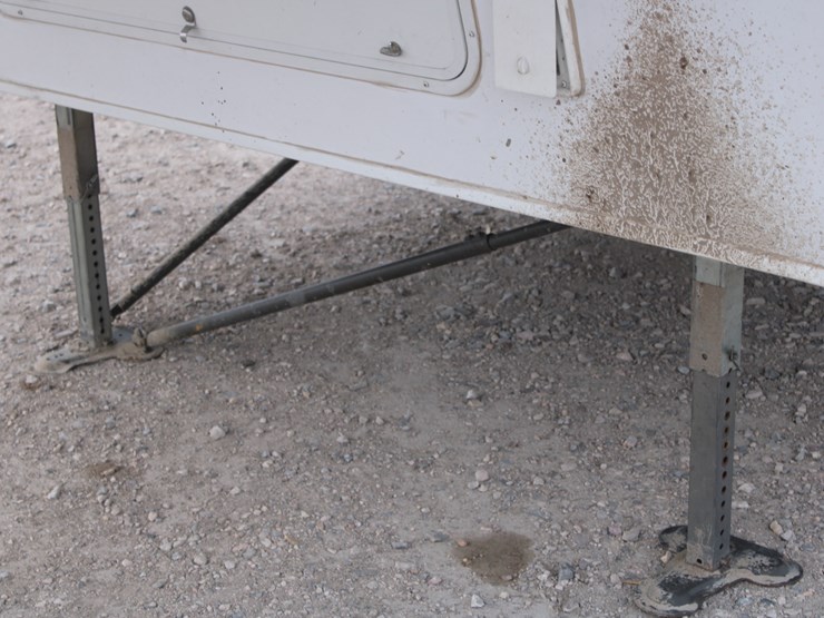 #3000-•-2007-palomino-ultra-lite-thoroughbred-f830re-30ft-camper-trailer-image-24