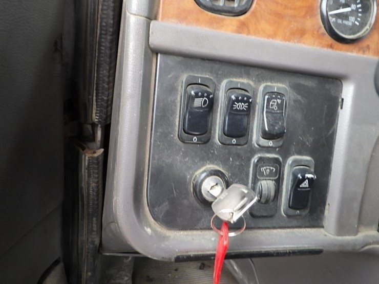 2007-peterbilt-357-image-63