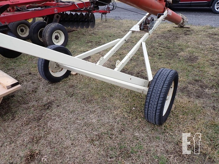 buhler-farm-king-1031-image-7