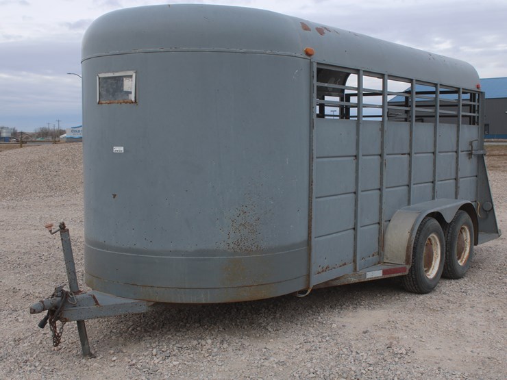 #3010-•-1995-calico-bumper-pull-16ft-livestock-trailer-image-12