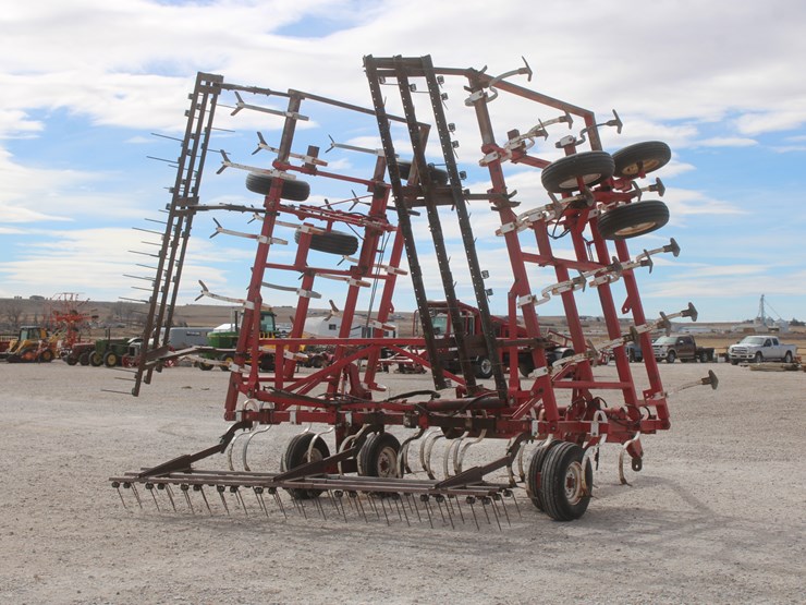 #1063-•-willrich-field-cultivator-with-finisher-image-7