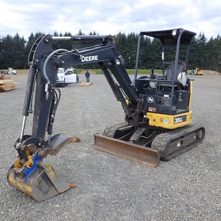 2020 DEERE 26G