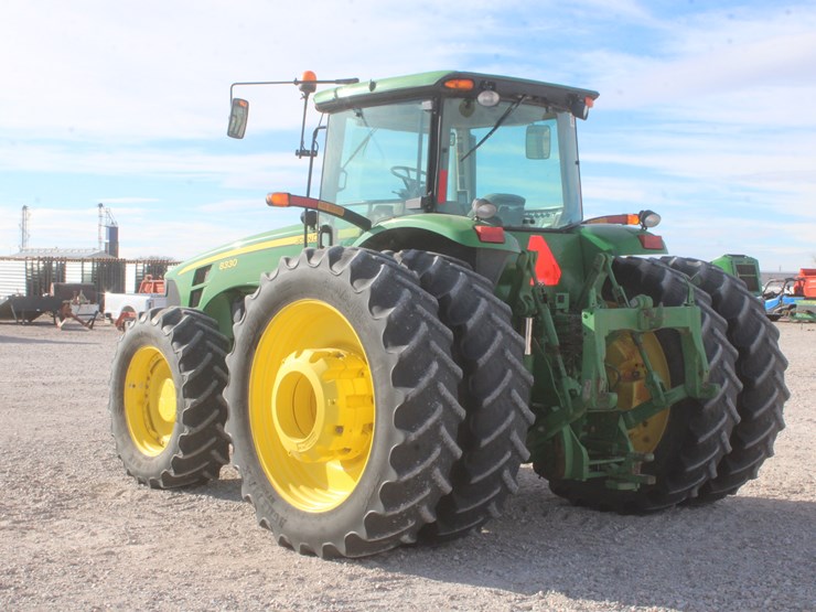 2009-john-deere-8330-image-6