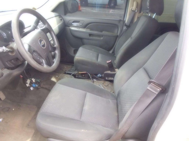 2013-chevrolet-tahoe-image-5