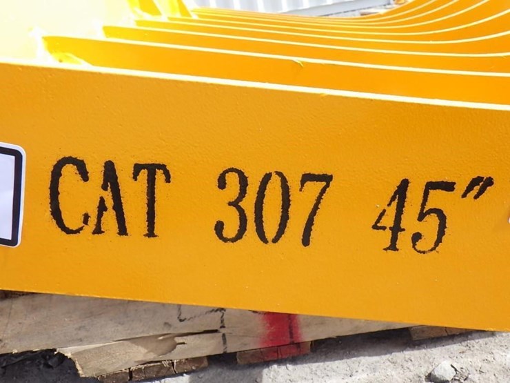 caterpillar-307-image-5