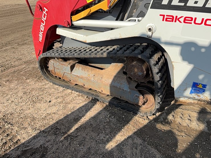 2021-takeuchi-tl8r2-image-7