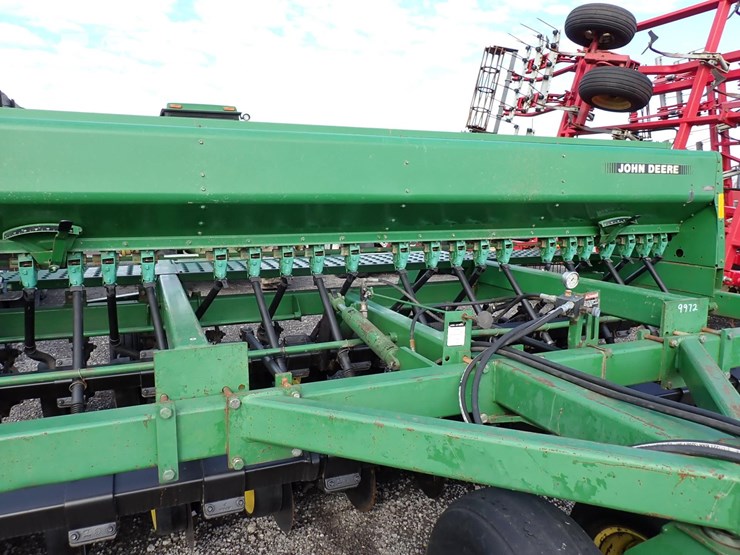 john-deere-750-image-5