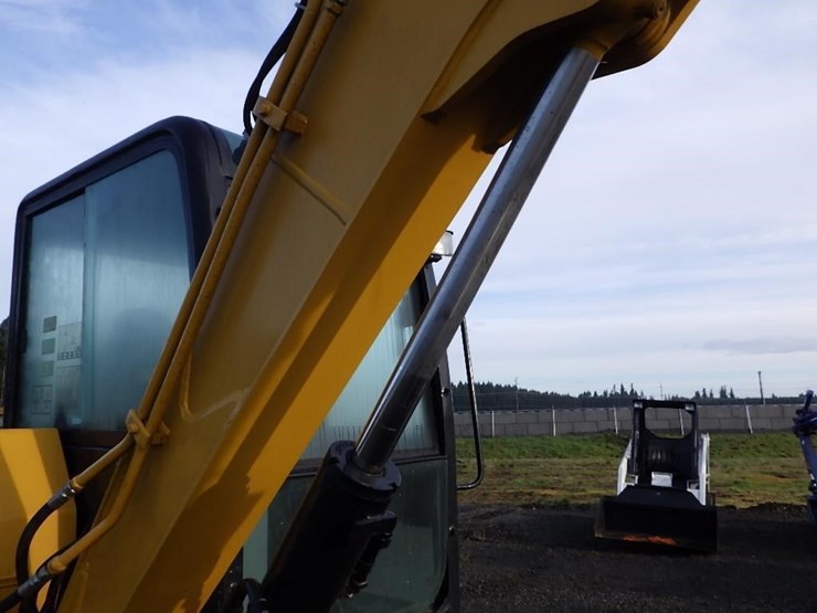 caterpillar-305.5-image-33