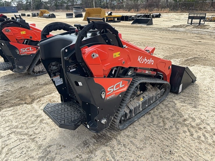 2026-kubota-scl1000-image-2