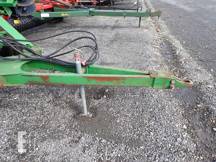 john-deere-630-image-3