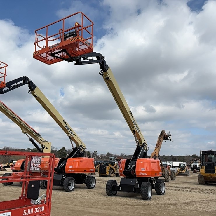 JLG 660SJ