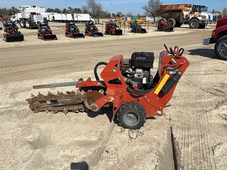 ditch-witch-c16-image-4