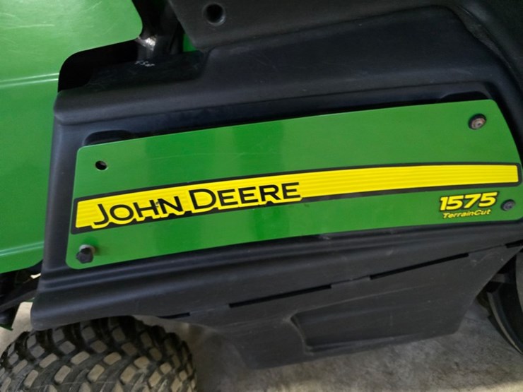 2015-john-deere-1575-image-19