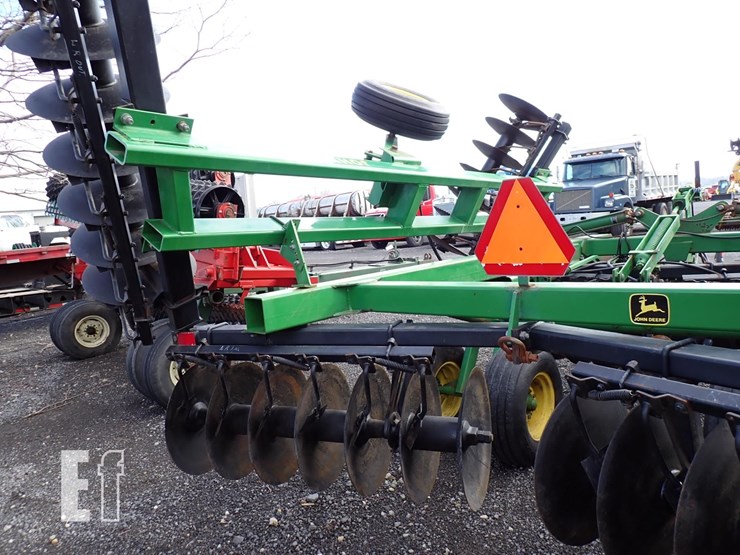 john-deere-630-image-8