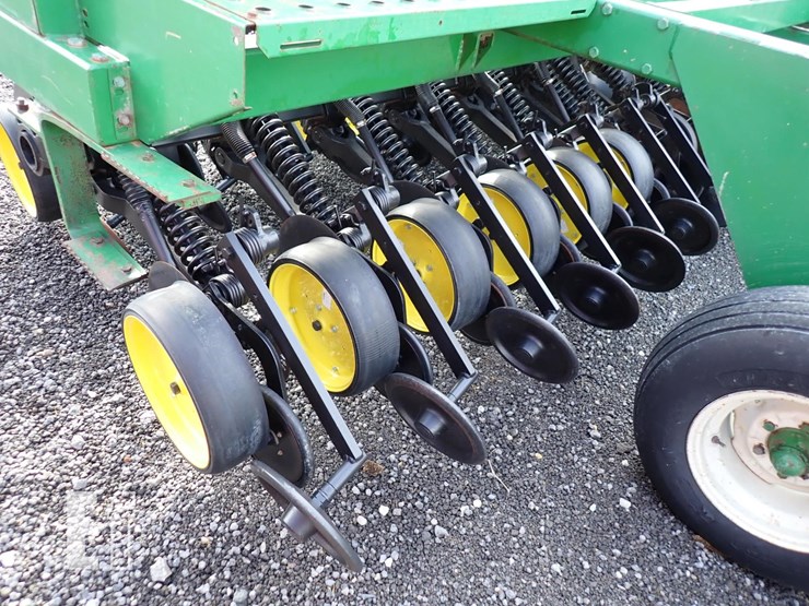 john-deere-750-image-12
