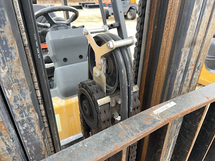 2021-caterpillar-2c6000-image-10