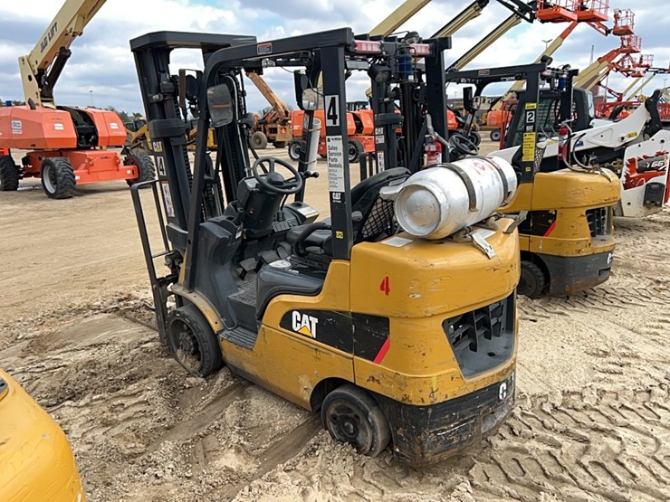 2021-caterpillar-2c6000-image-4