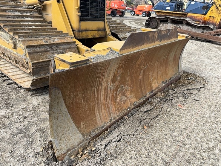 caterpillar-d6n-lgp-image-11